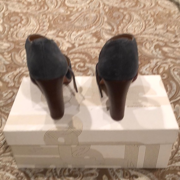 Suede Heels - Picture 4 of 6